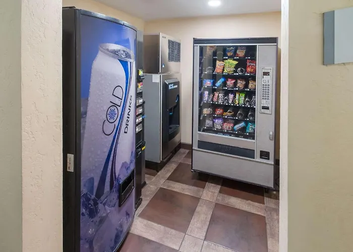 Quality Inn & Suites Airport West